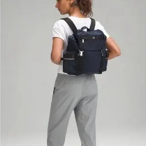 New - Lululemon Wunderlust Backpack 14L Navy Blue NWT LU9B23S_0393_3 main image 4